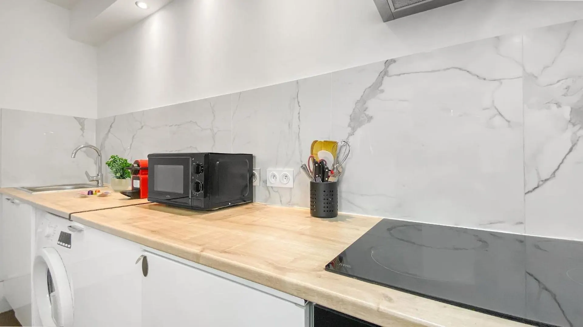 Homey Forest - Hypercentre - Proche Gare Et Tram - Wifi & Netflix Annemasse 0*,